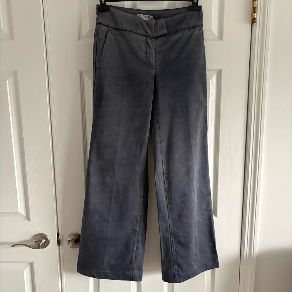Pants for woman